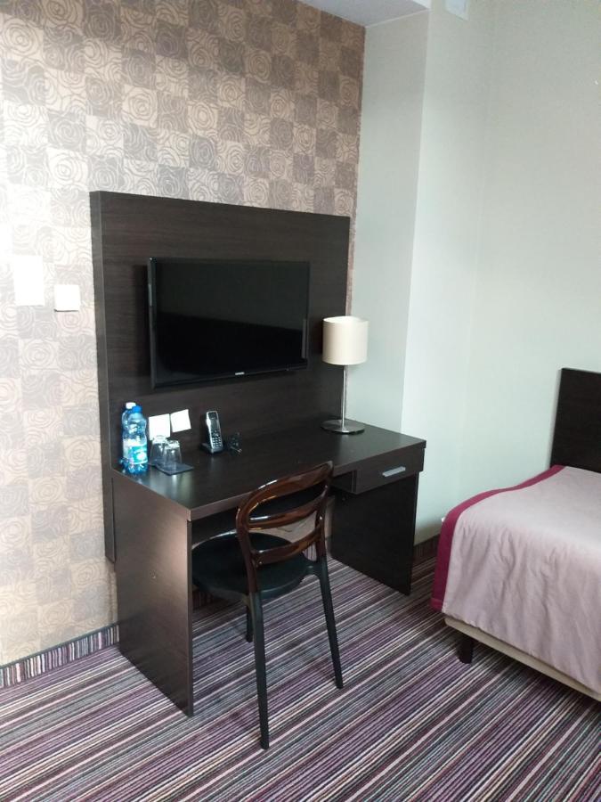 Hotel Weranda Lopuszno Jedle  Екстериор снимка