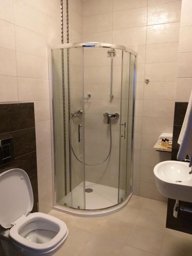 Hotel Weranda Lopuszno Jedle  Екстериор снимка