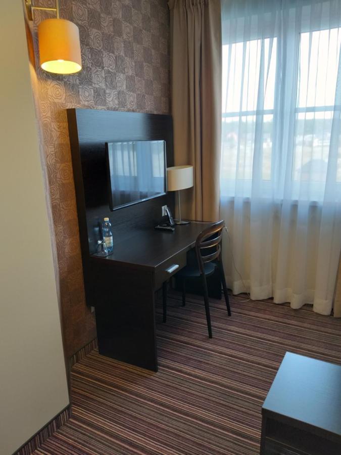 Hotel Weranda Lopuszno Jedle  Екстериор снимка