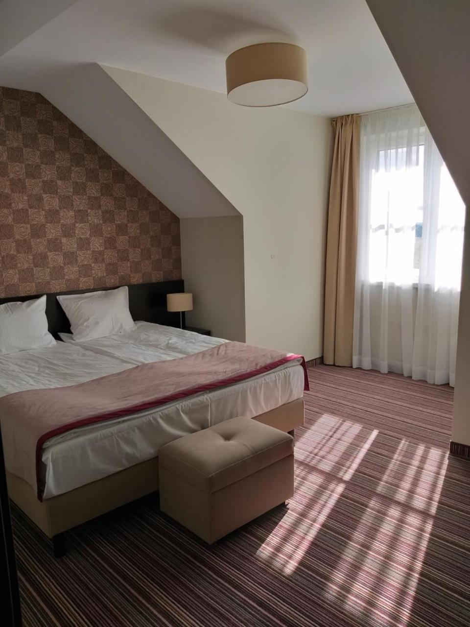 Hotel Weranda Lopuszno Jedle  Екстериор снимка