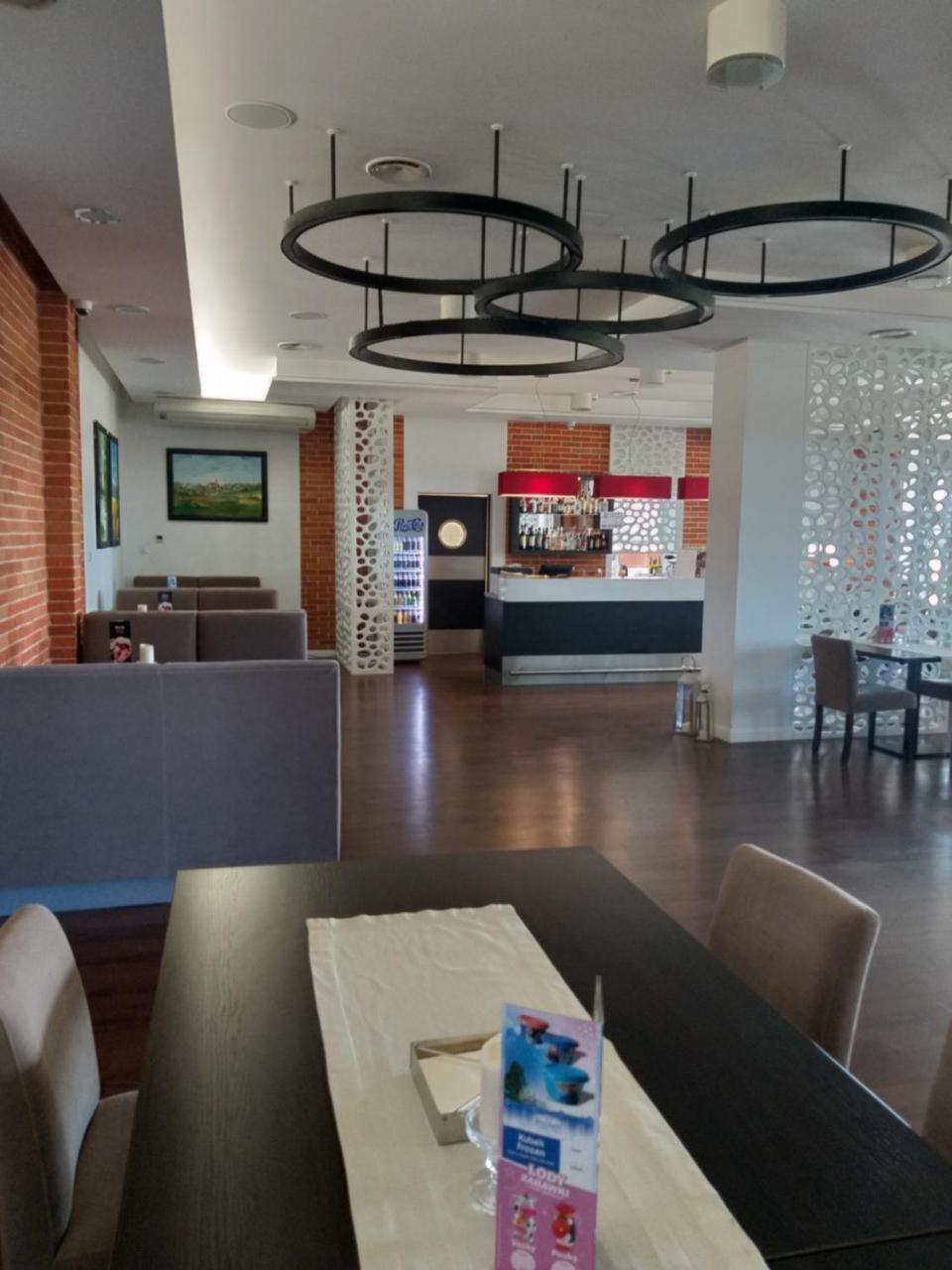 Hotel Weranda Lopuszno Jedle  Екстериор снимка